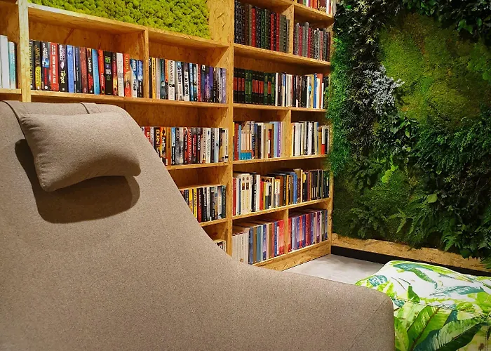 Mb Premium Eco - Adults Recommended 2*