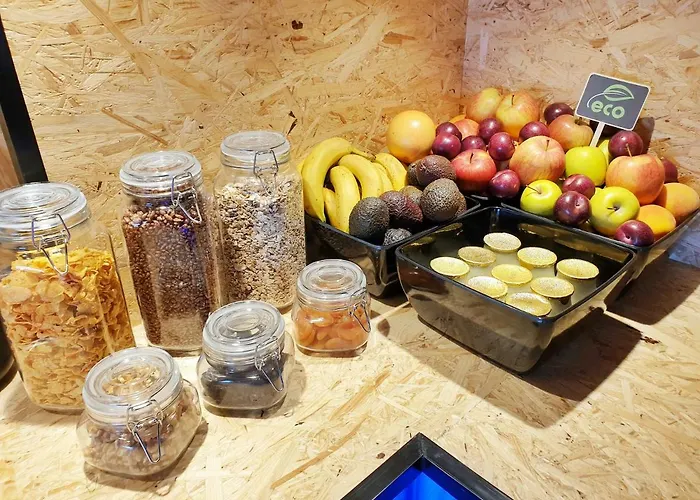 Mb Premium Eco - Adults Recommended